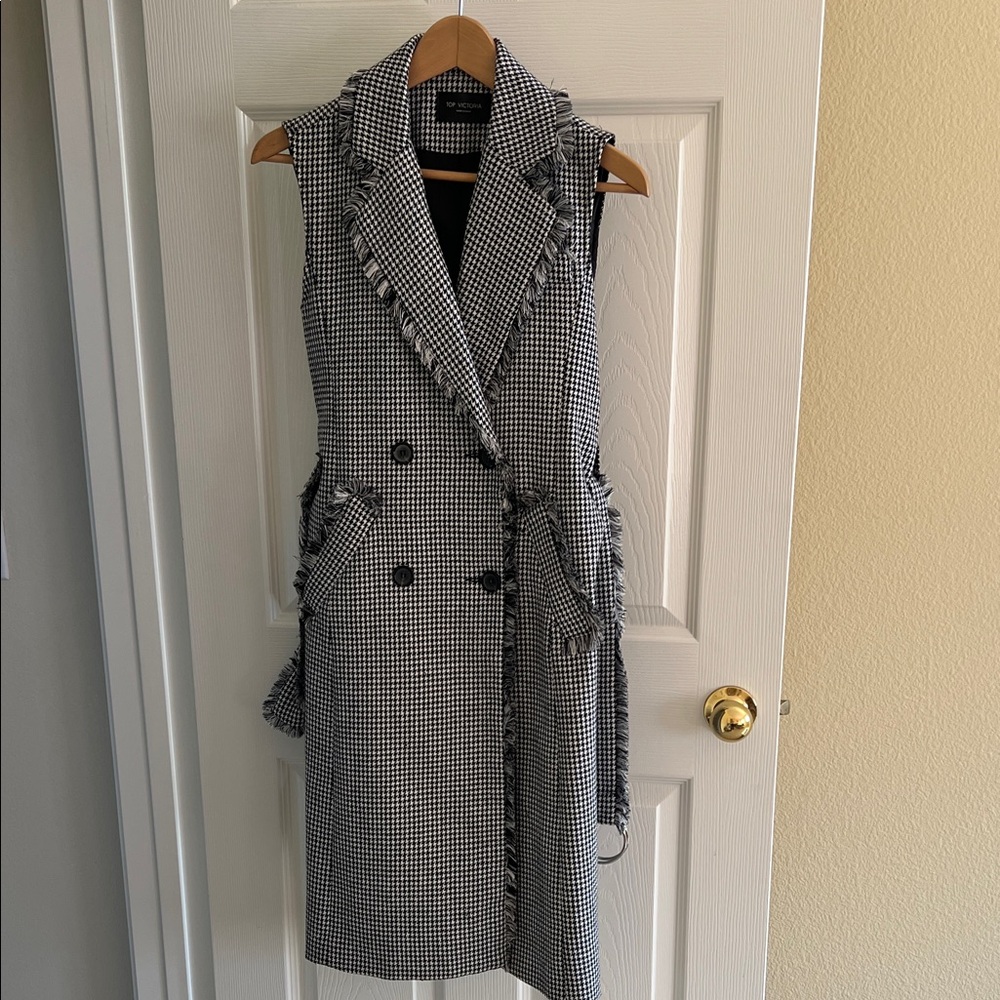 Black and White Houndstooth Sleeveless Trench Coat free size